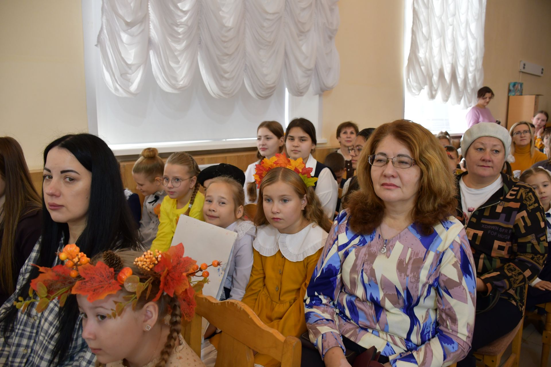3нче гимназиядә «Очей очарование» дип исемләнгән төбәгара әдәби бәйге
