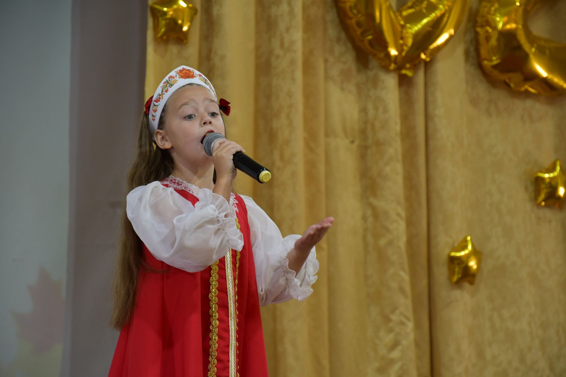 3нче гимназиядә «Очей очарование» дип исемләнгән төбәгара әдәби бәйге