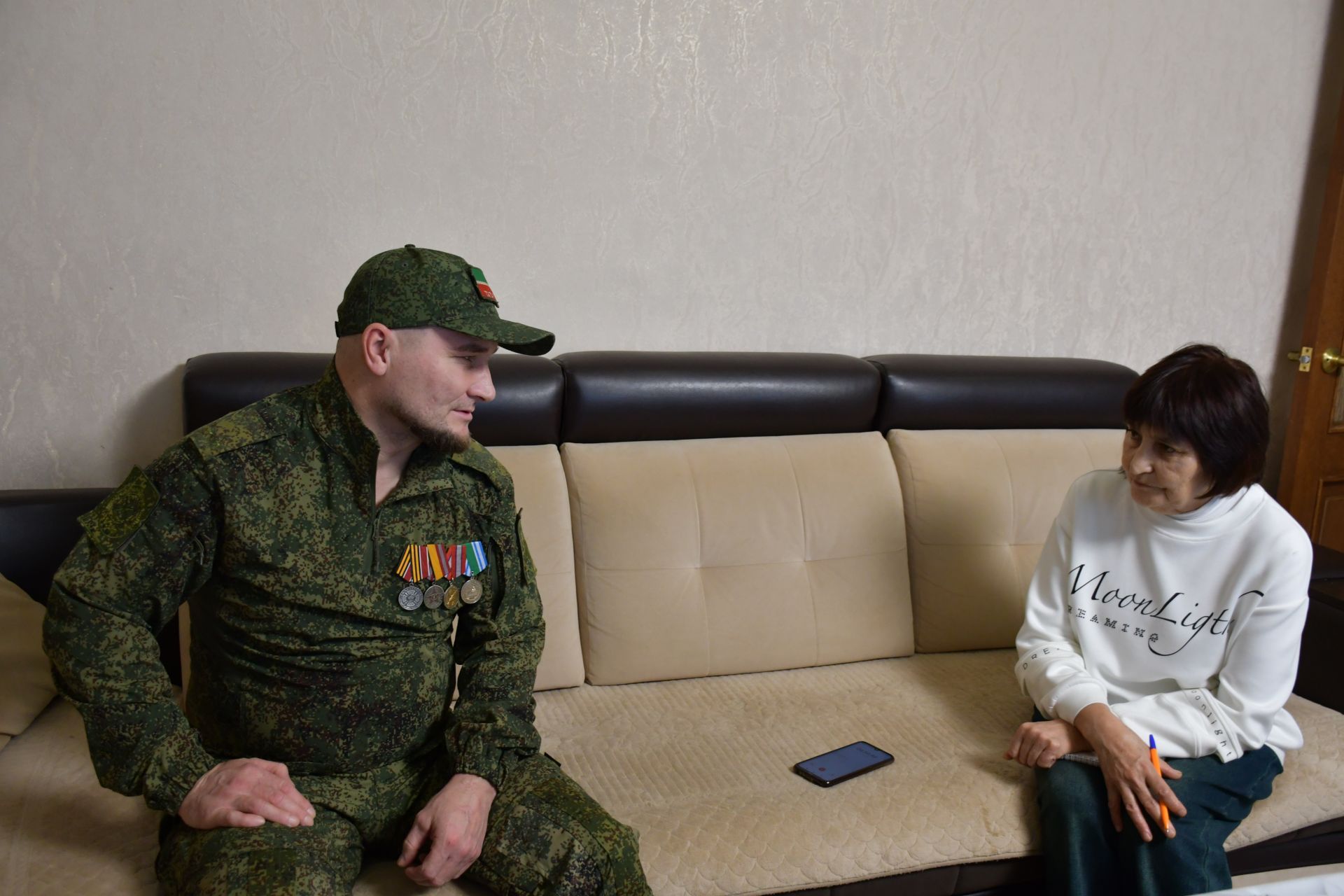 Яшел Үзән егете, МХОда катнашучы Руслан Сибгатуллин белән очрашу