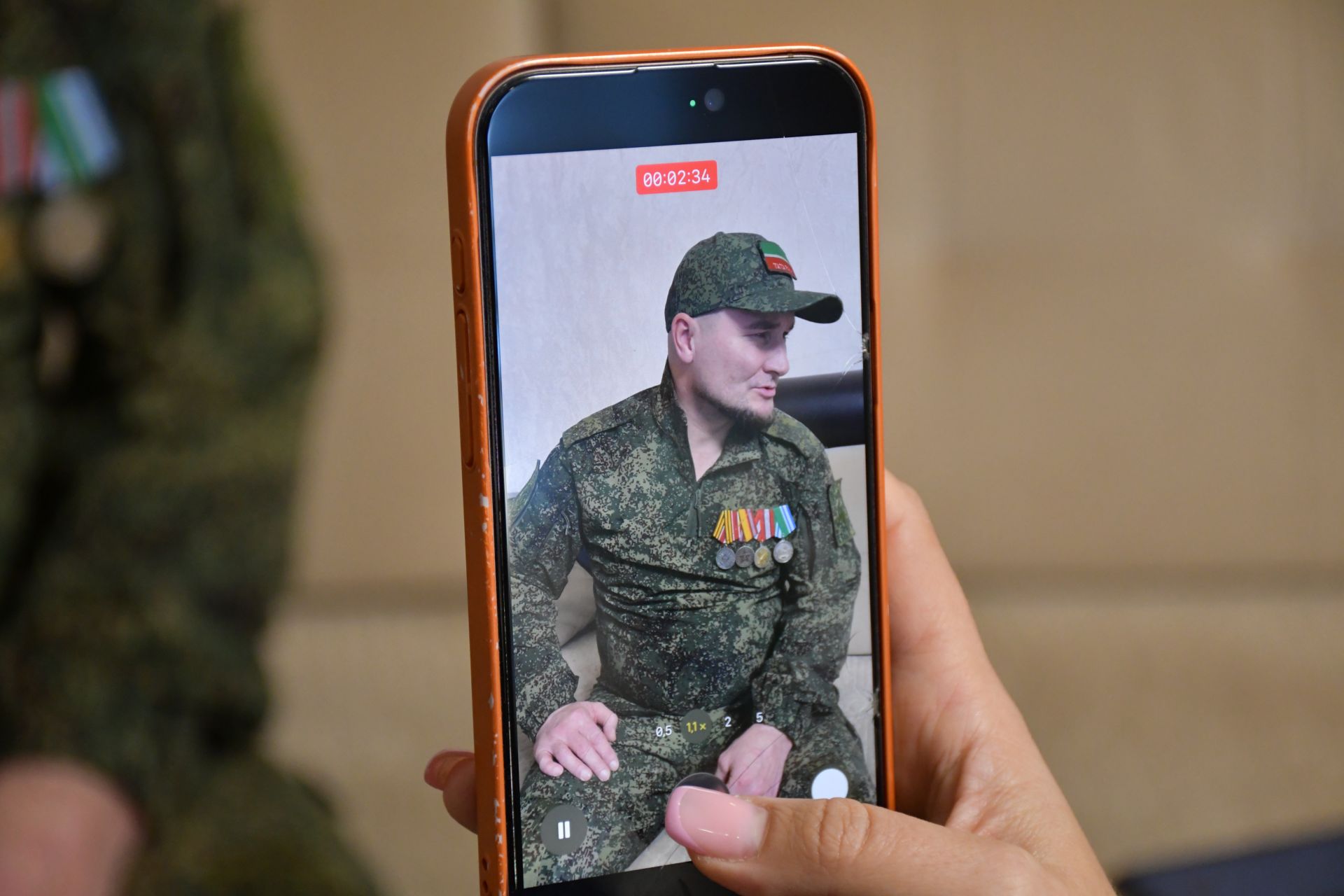 Яшел Үзән егете, МХОда катнашучы Руслан Сибгатуллин белән очрашу