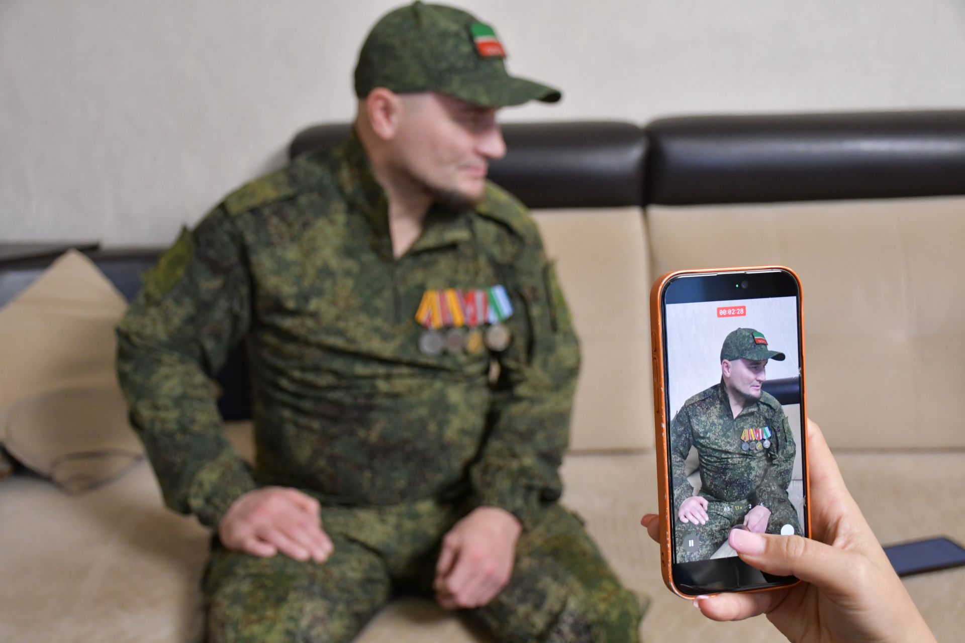 Яшел Үзән егете, МХОда катнашучы Руслан Сибгатуллин белән очрашу