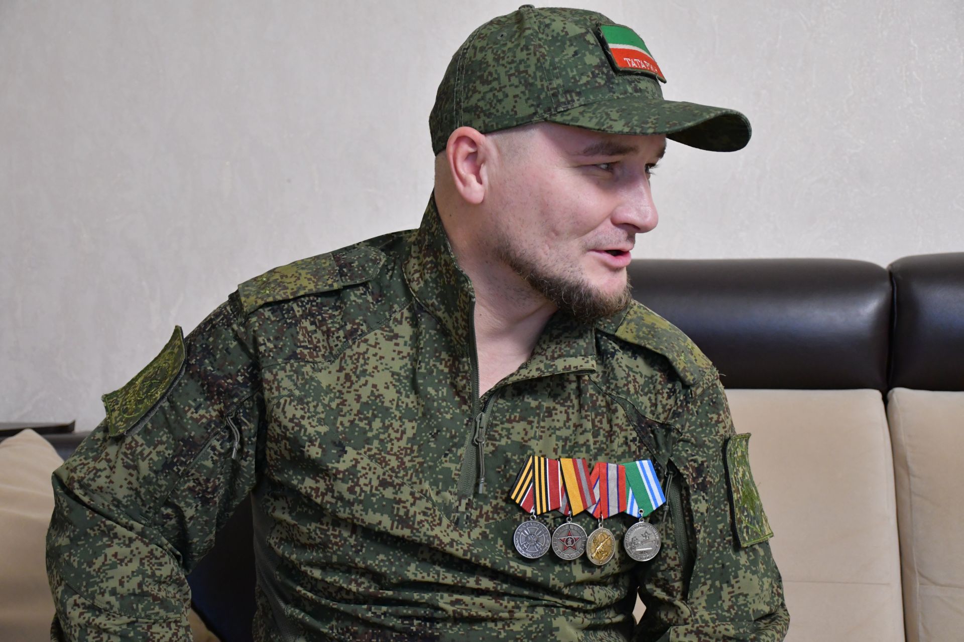 Яшел Үзән егете, МХОда катнашучы Руслан Сибгатуллин белән очрашу