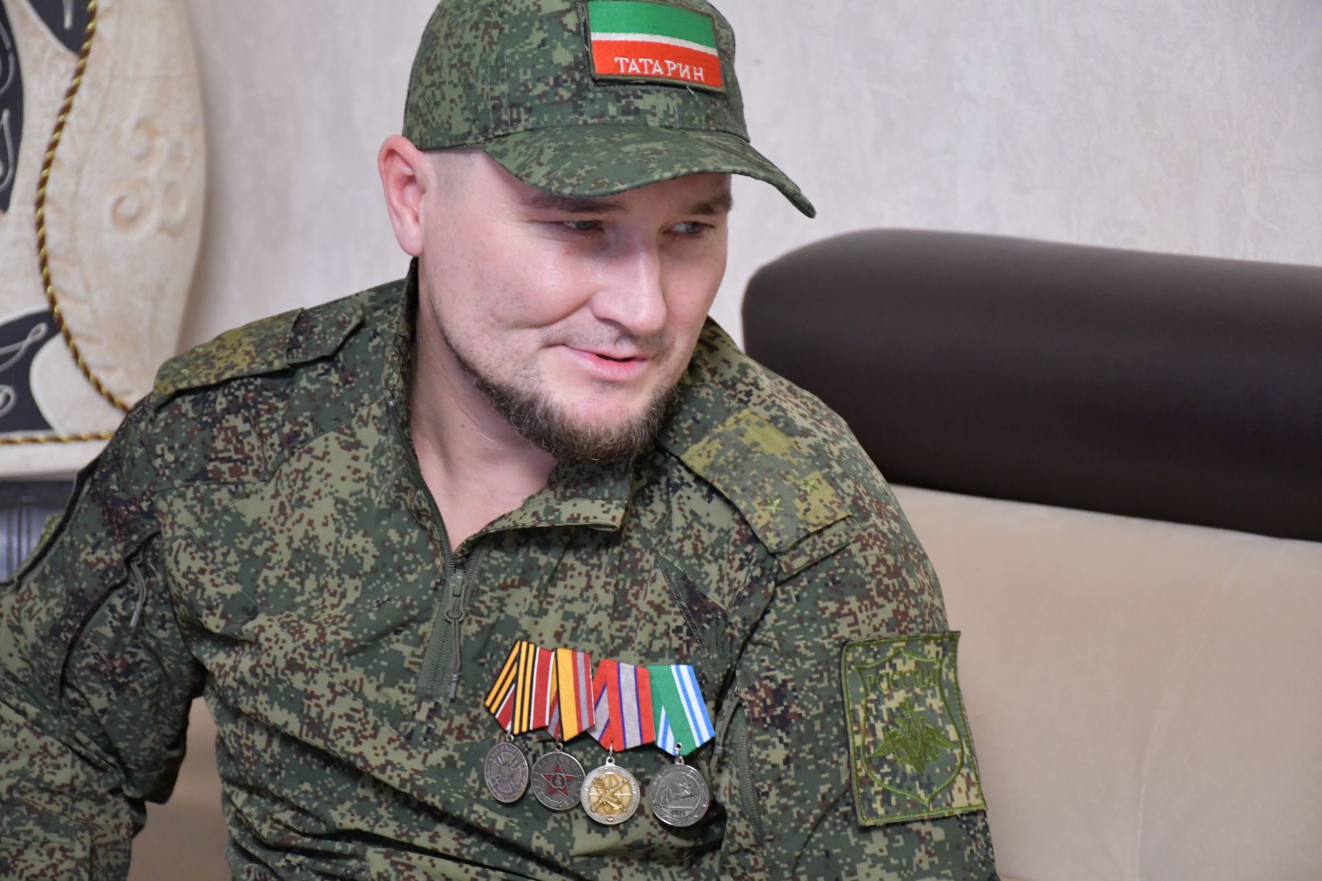 Яшел Үзән егете, МХОда катнашучы Руслан Сибгатуллин белән очрашу