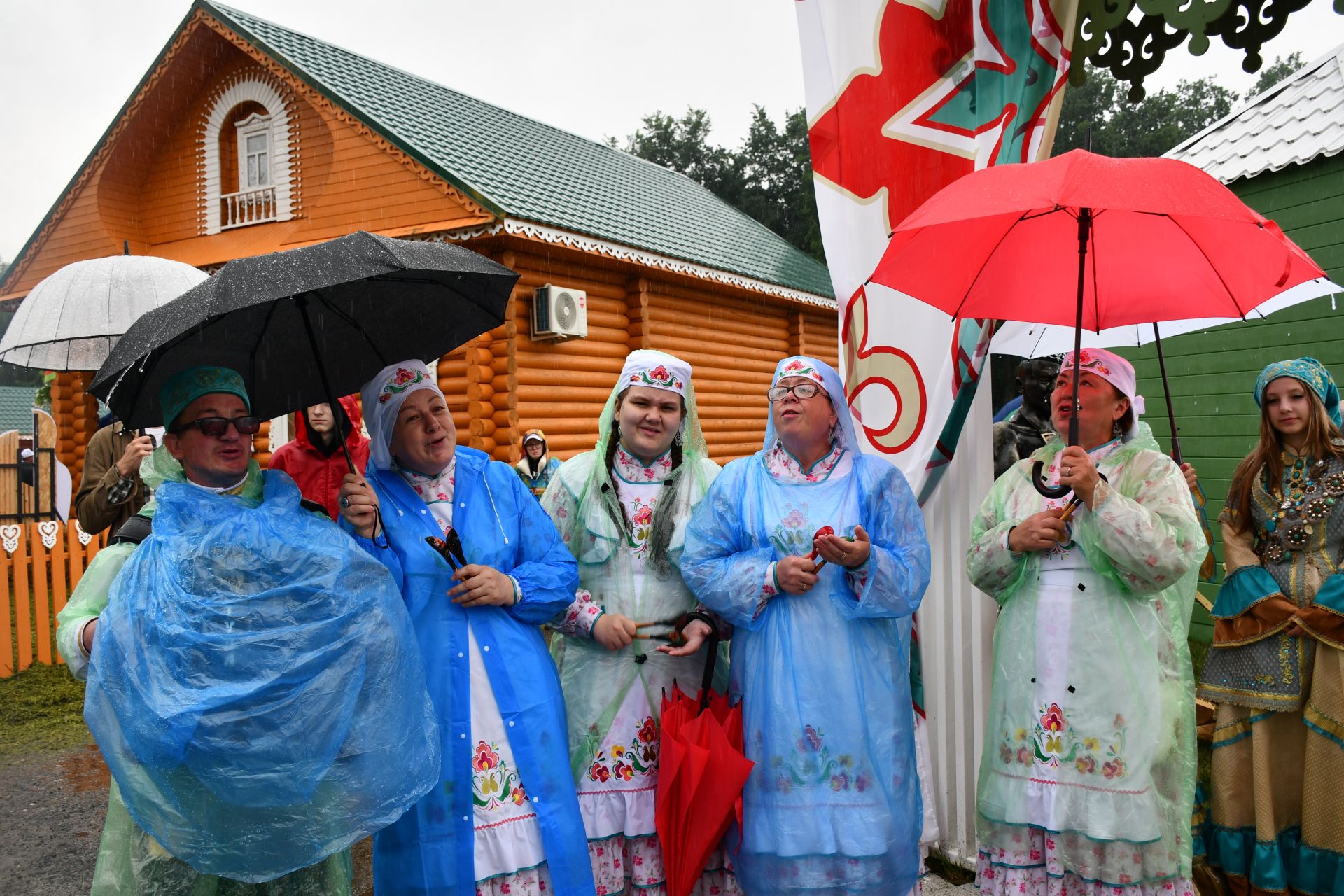 Мәркәзебез Казанда Сабантуй узды