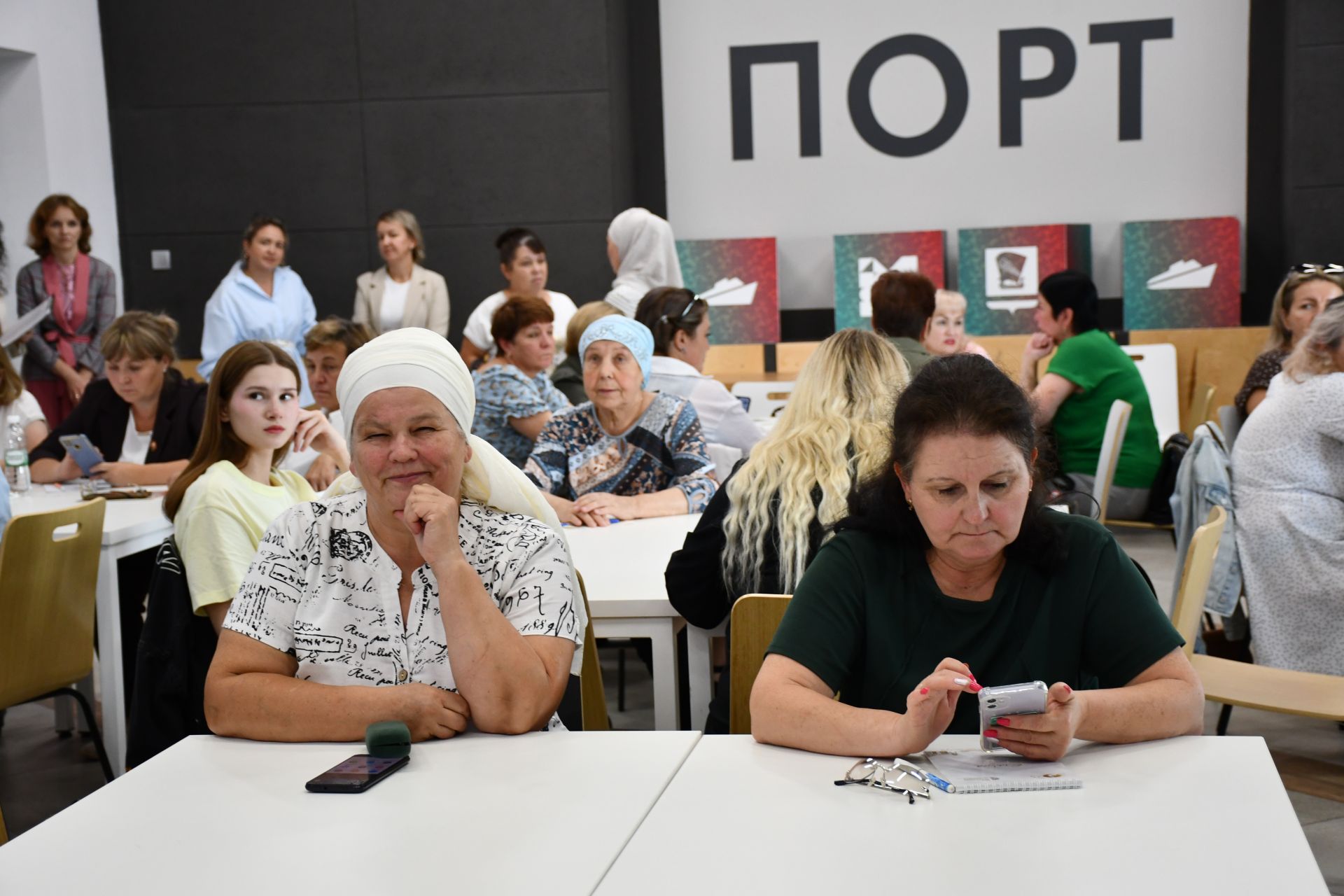 «Порт» яшьләр үзәгендә сайлаулар алдыннан иҗтимагый күзәтүчеләрне укыталар
