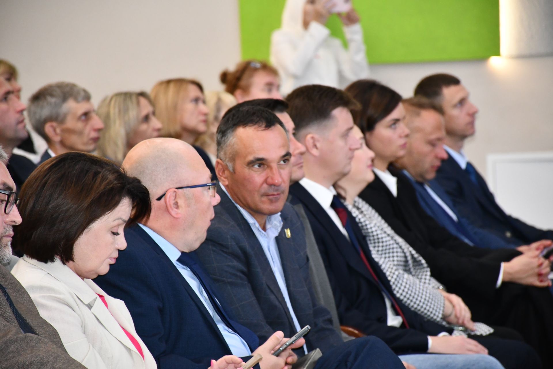 «Иң мөһиме - кешеләр» кадрлар клубының утырышы