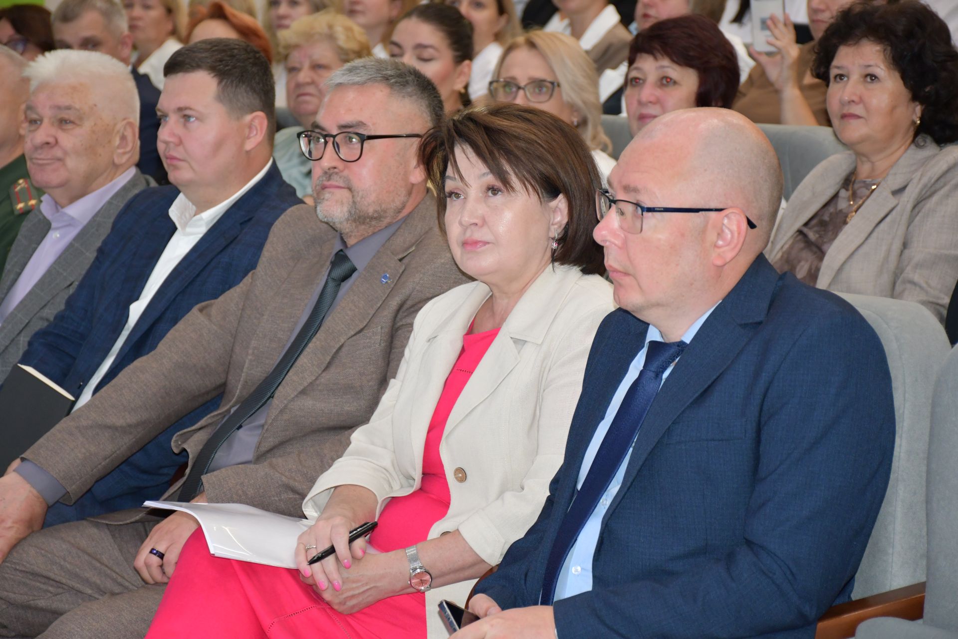 «Иң мөһиме - кешеләр» кадрлар клубының утырышы