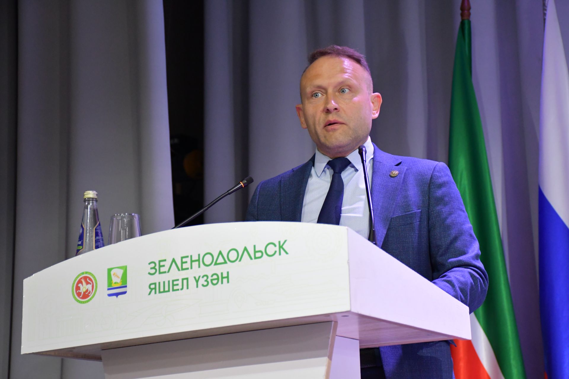 «Иң мөһиме - кешеләр» кадрлар клубының утырышы