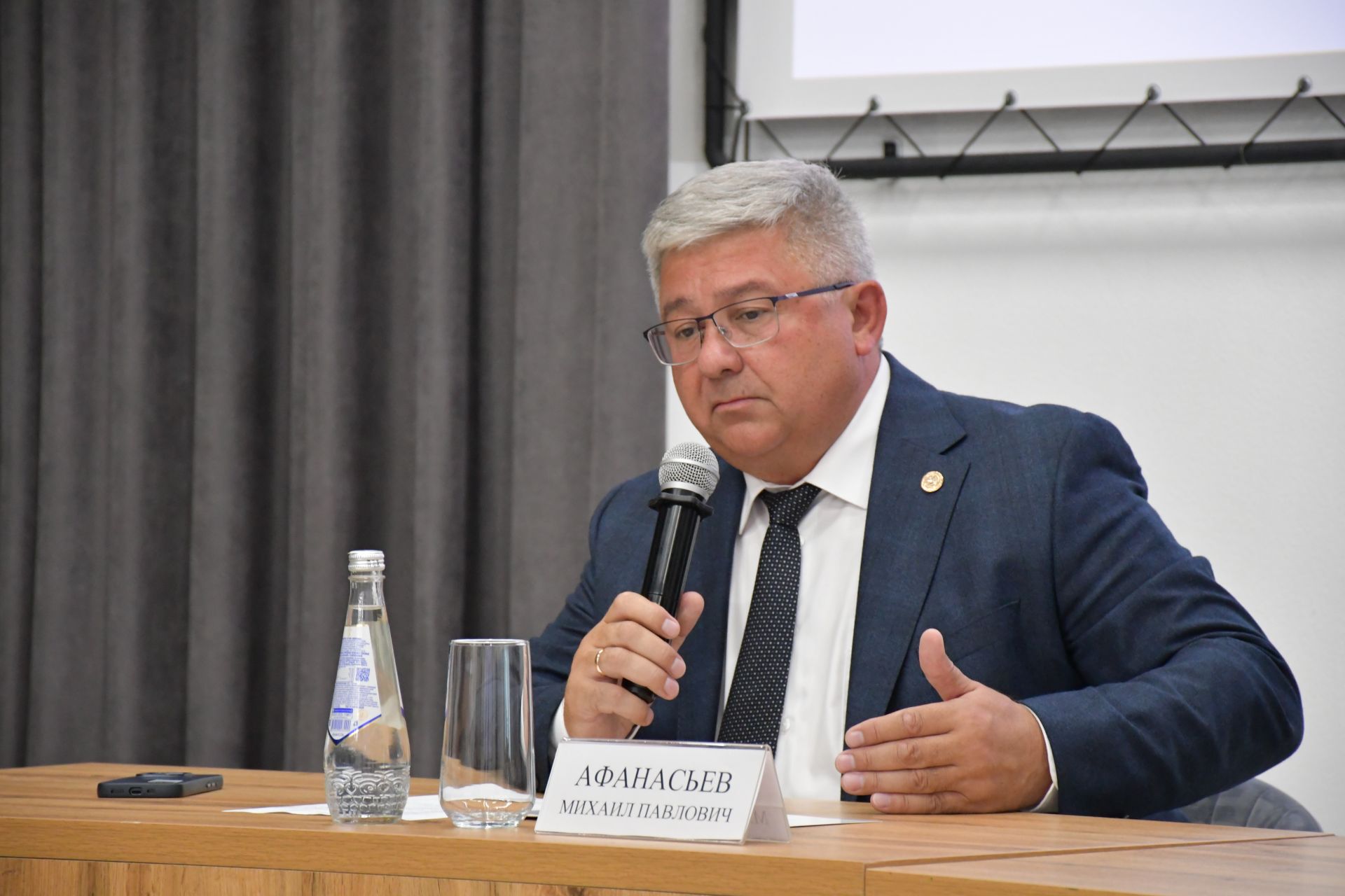 "Ядкәр" порталын шәҗәрәләрне саклау максатында үстерү мәсьәләсе буенча киңәшмә