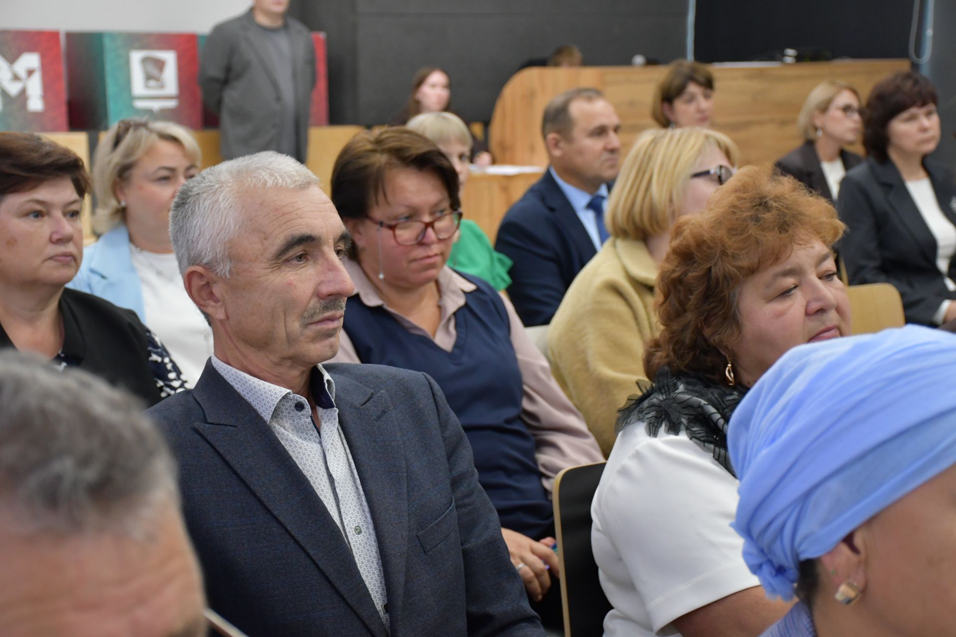 "Ядкәр" порталын шәҗәрәләрне саклау максатында үстерү мәсьәләсе буенча киңәшмә