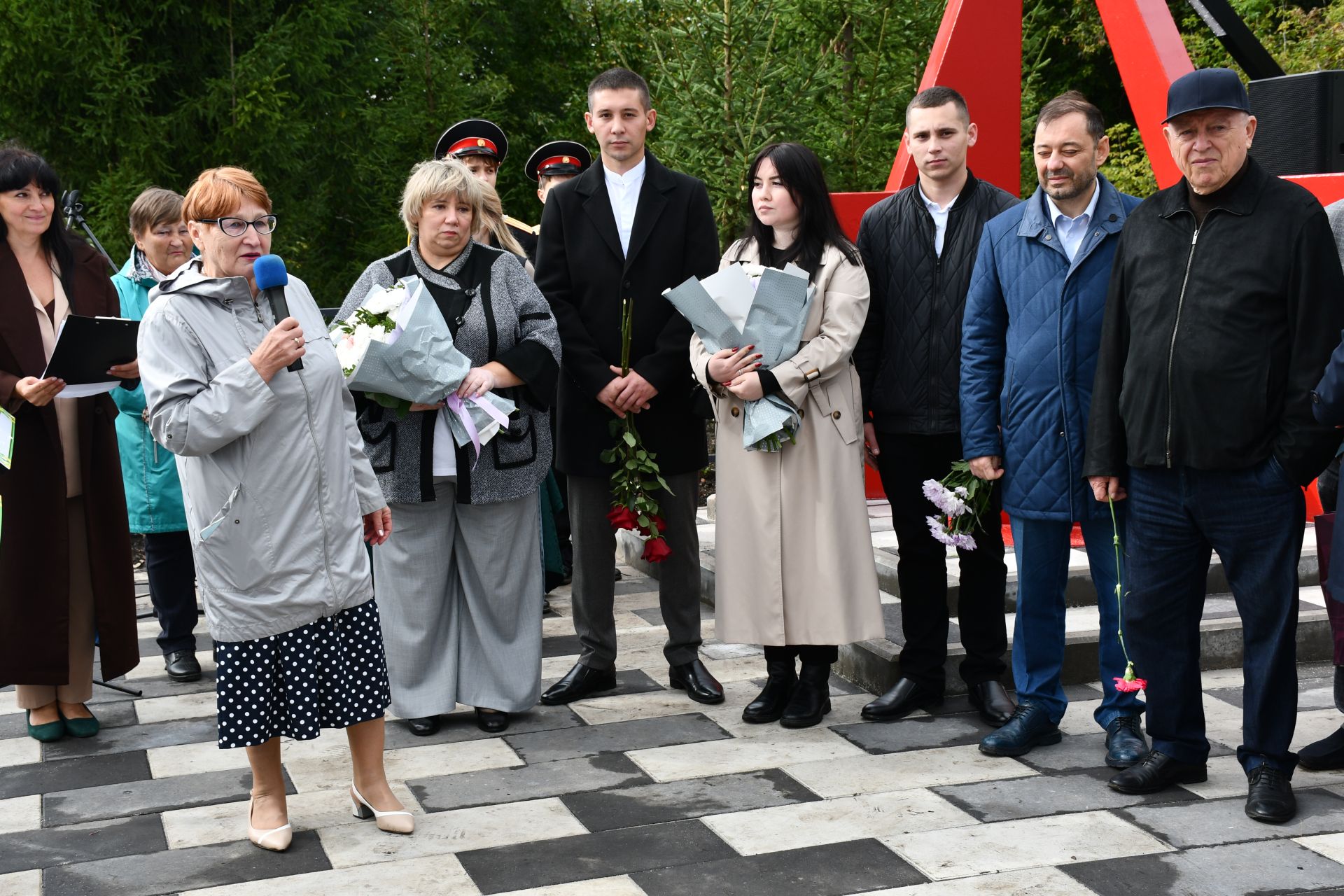 Рус Әҗәле авылында яңа мемориаль зона ачылышы