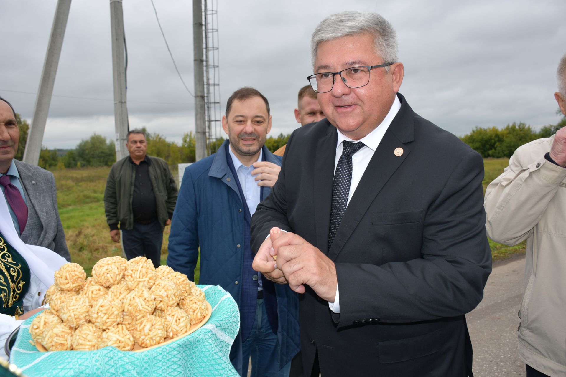 Рус Әҗәле авылында яңа мемориаль зона ачылышы