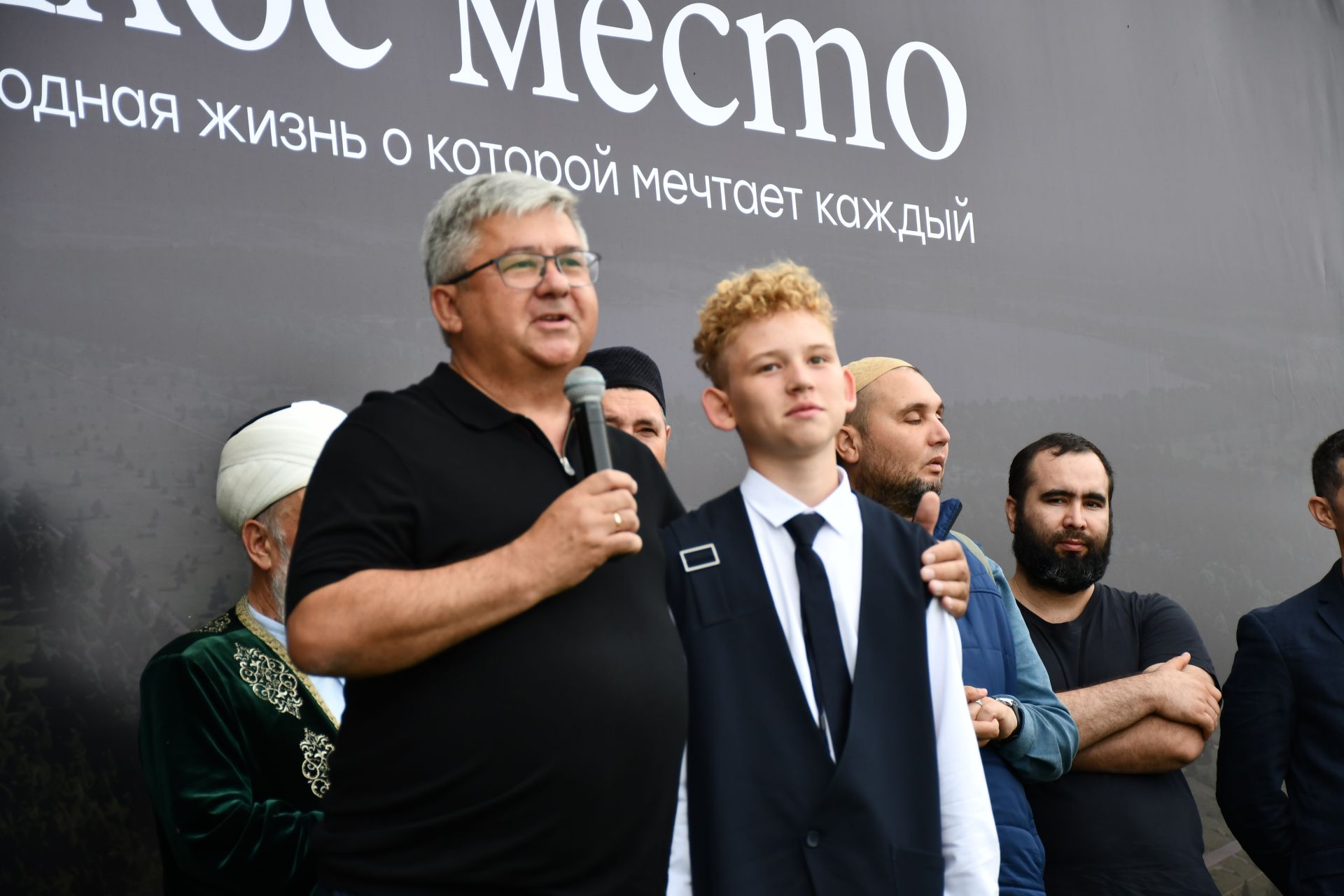 «Теплое место» бистәсендә бүген игелеккә нигез салынган көн