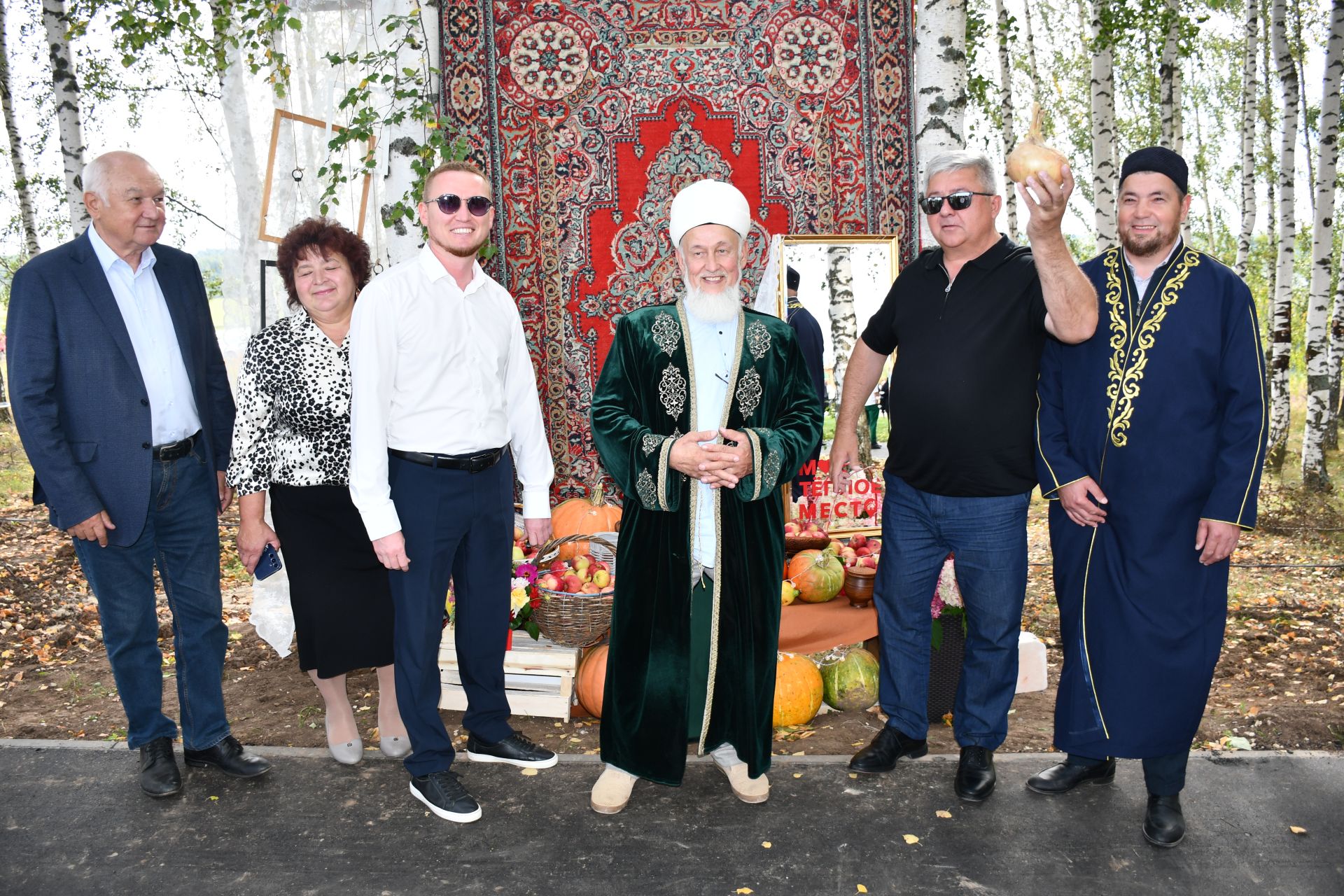 «Теплое место» бистәсендә бүген игелеккә нигез салынган көн