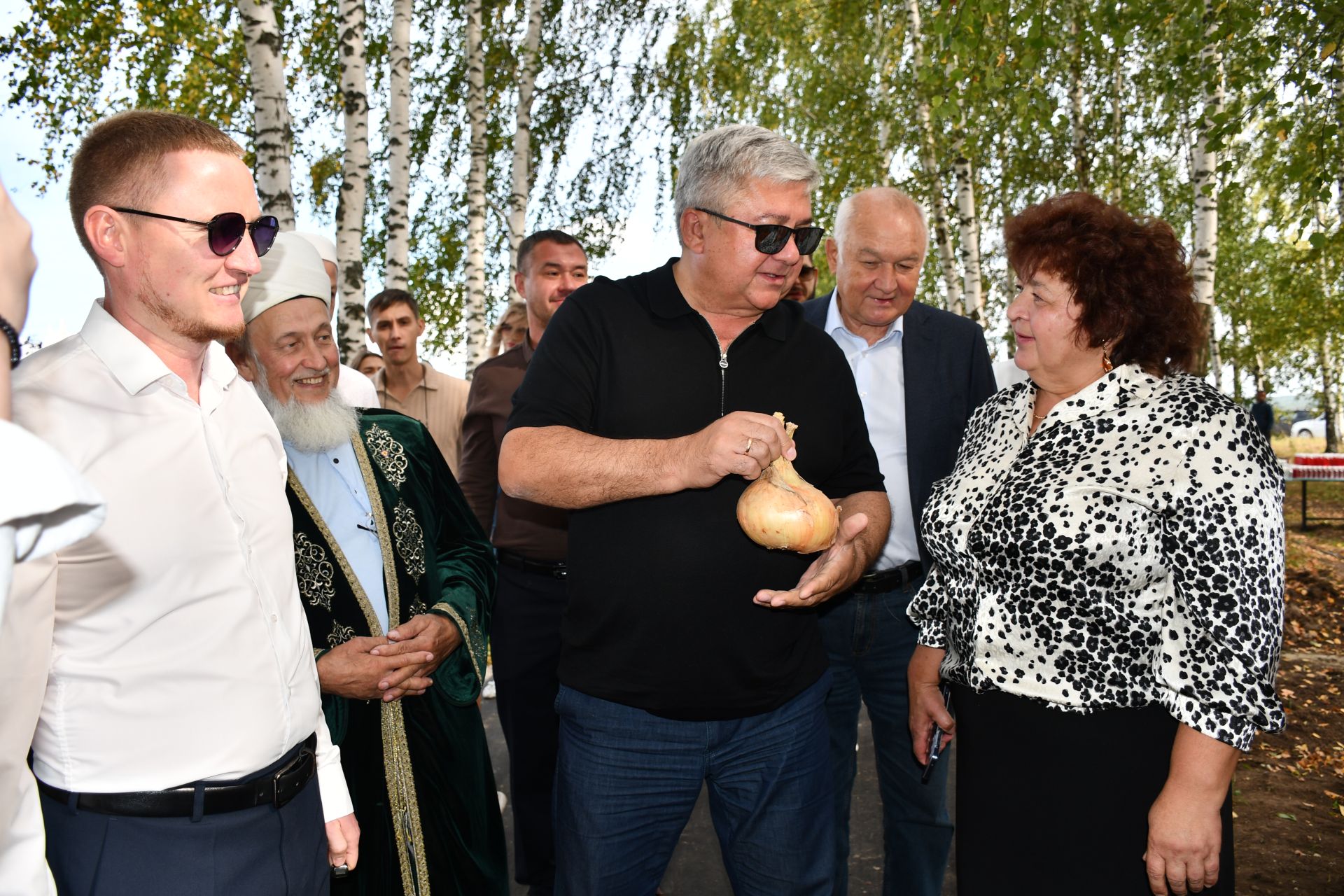 «Теплое место» бистәсендә бүген игелеккә нигез салынган көн