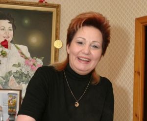 Бүген Хәния Фәрхигә 65 яшь тулган булыр иде... Җырчыны искә алыйк