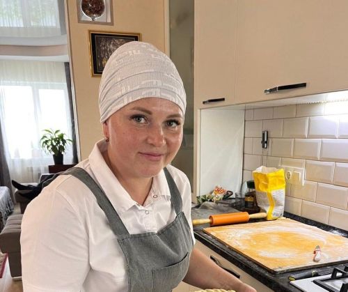 «Кемнедер тәмле ризыкларыбыз белән шатландырабыз икән, димәк, без дөрес юлда» - Алия Абдуллина