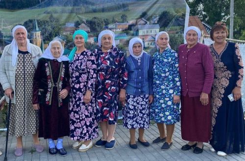 Бакырчыда «Үткәннәрдән киләчәккә тарихи җеп­ләр аша» дип исемләнгән очрашу узган