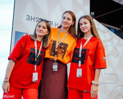 «Движения Первых» активистлары Яшел Үзән районын «Машук» форумында тәкъдим итә