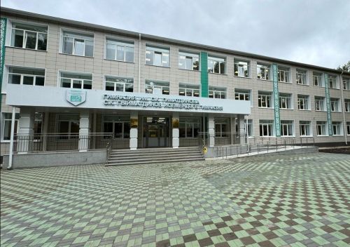 Осиново гимназиясен танырлык түгел!