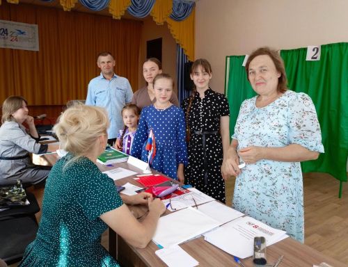 Бакырчы мәдәният йортында сайлау бик җанлы, оешкан төстә узды