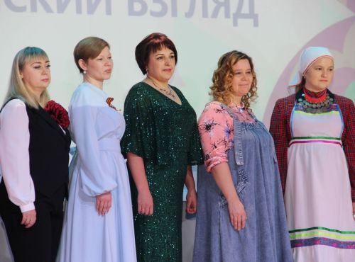 Яшел Үзәннең мәдәни үсеш үзәгендә «Ел хатын-кызы. Ел ир-аты. Хатын-кыз карашы» республика бәйгесенең зона туры узды