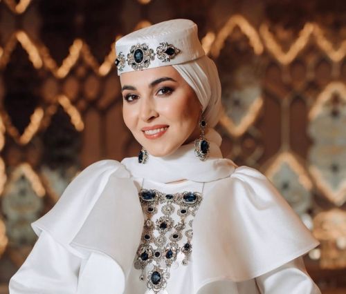Гүзәлем: «Өйдә бардак, бизнеста проблемалар»