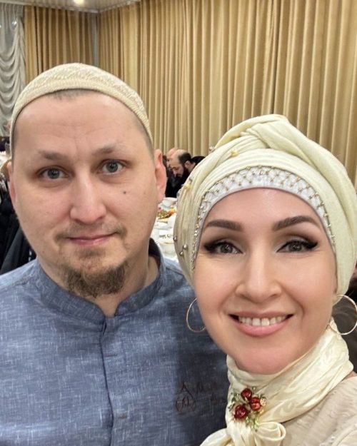 Бүген бөтендөнья абыйлар-сеңелләр көне