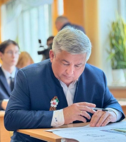 Яшел Үзәндә узган «Җиңү диктанты» төрле буынны берләштерде