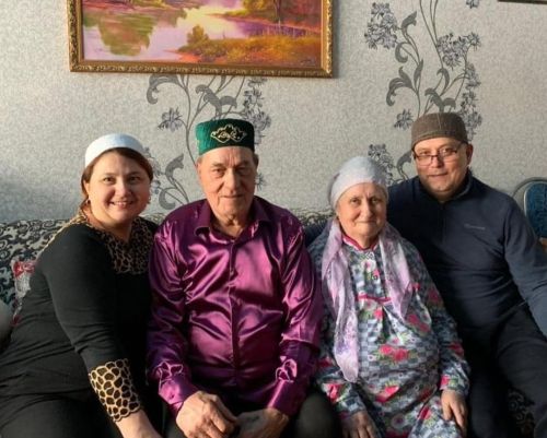 «Бер көндә өч Сабан туенда батыр калдым» Яшел Үзәндә яшәүче 84 яшьлек Мансур Сәлахов спортны ташламый