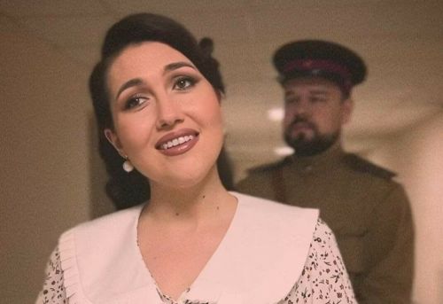 Зәринә Хәсәншина һәм Илгиз Зәкиевтан каз тәннәре чыгарырлык җыр (видео)
