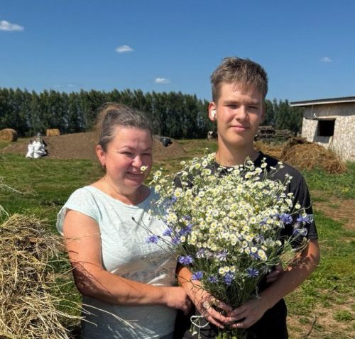 Ялан кыр уртасында өр-яңадан тормыш башлауны күз алдына китерәсезме?
