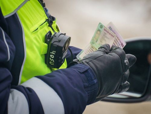 Автоинспектор туктатмасын өчен нишләргә