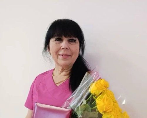 1нче балалар поликлиникасы шәфкать туташы ЯҮМР башлыгының Мактау грамотасына ия булды