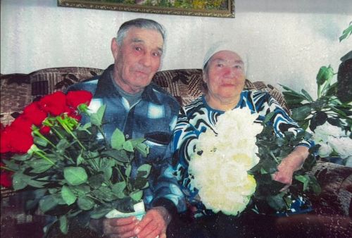 «Ата назыннан мәхрүм булдым. Бүген дә читтә кала алмыйм»