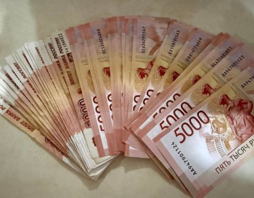 Яшел үзәнленең 650 мең сум акчасын урлаганнар