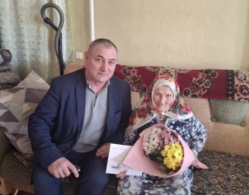Норлат авылында яшәүче Рәхимә Хәлил кызы Гыйбадуллина үзенең 96 яшьлеген билгеләп үтте
