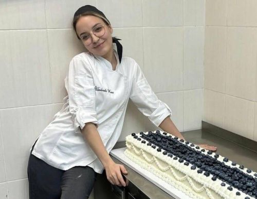 Кондитер Алисә Шаһбан: әти-әнисе данлыклы артистлар булса да, ул үз юлын сайлый