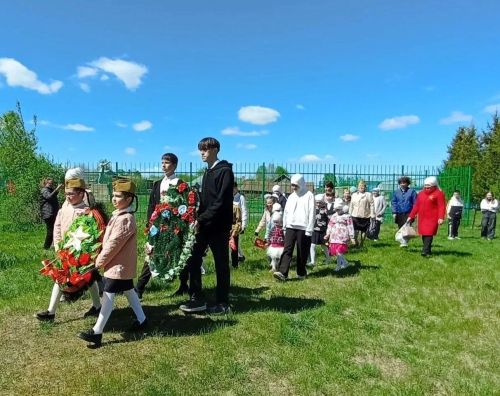 Бөек Җиңүнең 81 еллыгы: Күгәй авылында узган митинг хәтер һәм горурлык бәйрәменә әверелде