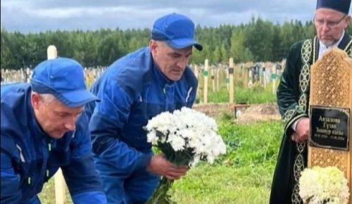 Әлфия Авзалованың олы кызы Гүзәл Авзалова вафат булган