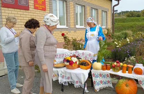 Бакырчы авылы мәдәният йорты алдында «Кабак бәйрәме» узды