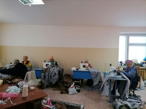 Урамда буран. Күп кенә трассалар ябык, ә Норлат волонтерлар штабында, шундый һава торышына карамастан, Норлат, Бакырчы, Карашәмнән 30 волонтер җыелган