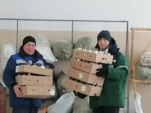 Норлатның фронтка ярдәм штабында эш кайнап тора