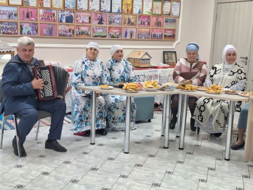 Мулла Иле мәдәният йортында Халыкара өлкәннәр көнен билгеләп үттеләр