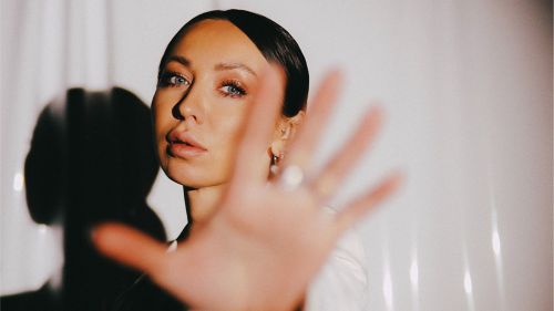 Җырчы Лилия Хәйруллина нәни улын күрсәтте
