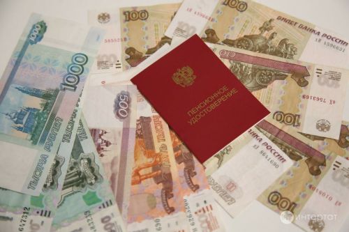 Декабрьдә кайбер пенсионерлар 2 тапкыр пенсия алачак