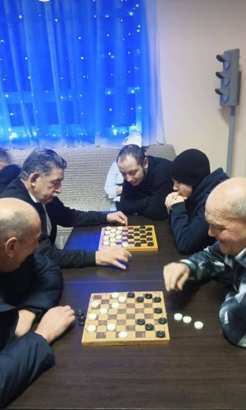 Карагуҗа авылы мәдәният йортына яңа ел алдыннан искиткеч бүләк ясаганнар