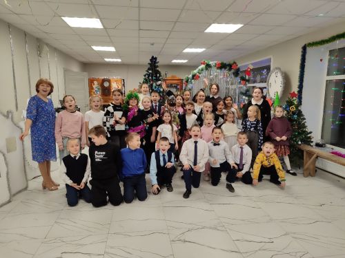 Бишнә авылы мәдәният йортында Яңа ел бәйрәм чаралары башланып китте