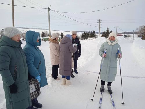 Бүген, Бакырчы авылында дүртенче ел рәттән бертуган Рафыйк һәм Рашит Бахтияровлар истәлегенә чаңгы ярышы булып узды