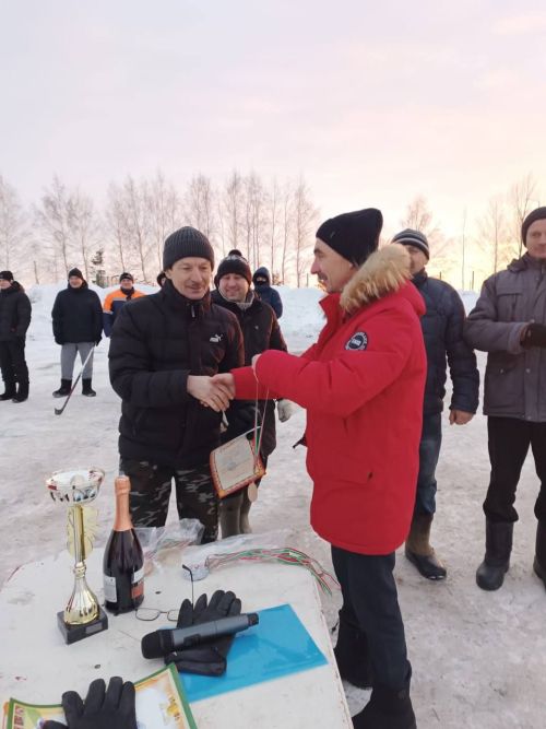 23 февраль Ватанны саклаучылар көненә багышлап, Куүгеш авыл җирлегендә елдагыча туплы хоккей буенча ярыш оештырылды